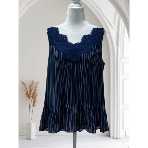 Chico's Sleeveless Blouse Chicos Size 1 US 8-10 M Black White Stripes Lace Neck - Picture 2 of 9